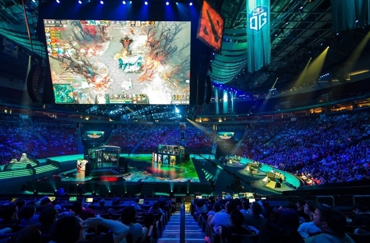 Evolusi Esports: Dari Hobi Menjadi Industri Miliaran Dolar
